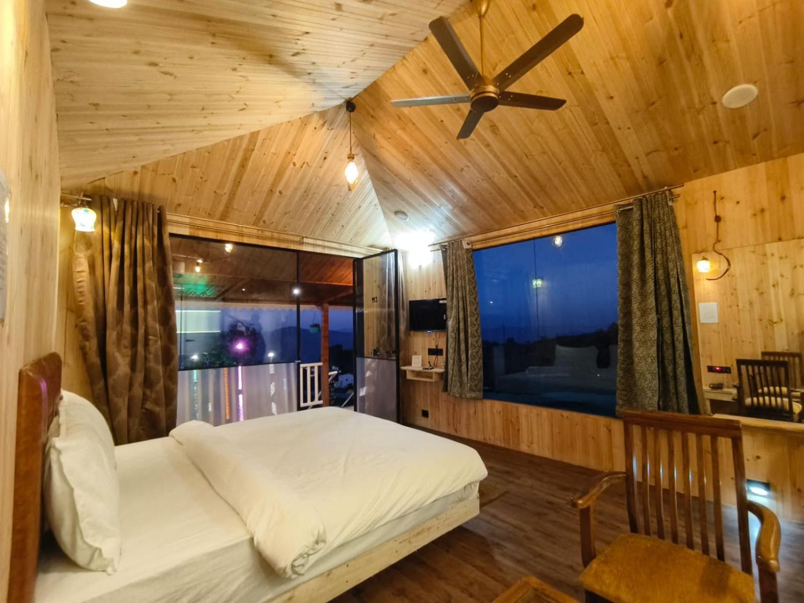 Arc Valley Resort Mahabaleshwar Bagian luar foto