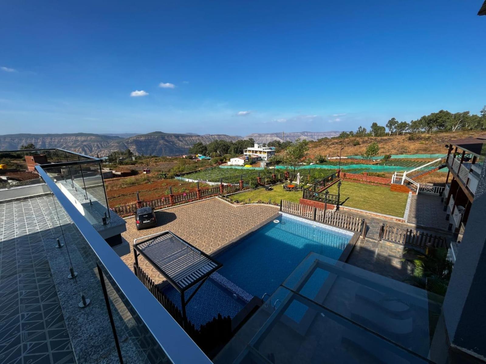 Arc Valley Resort Mahabaleshwar Bagian luar foto