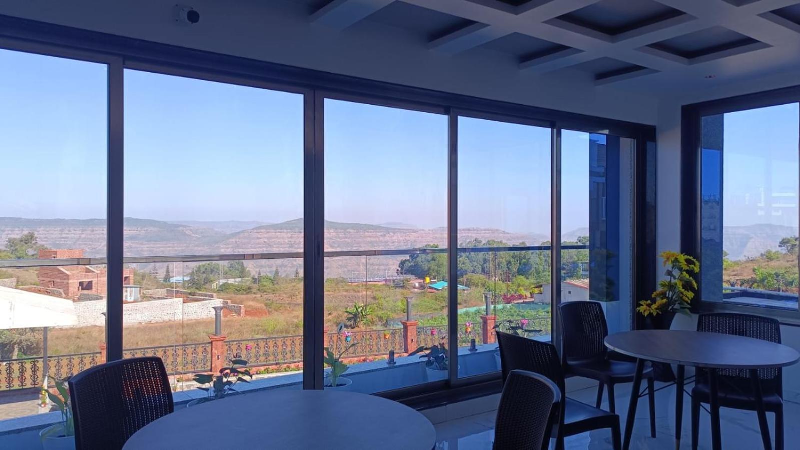 Arc Valley Resort Mahabaleshwar Bagian luar foto